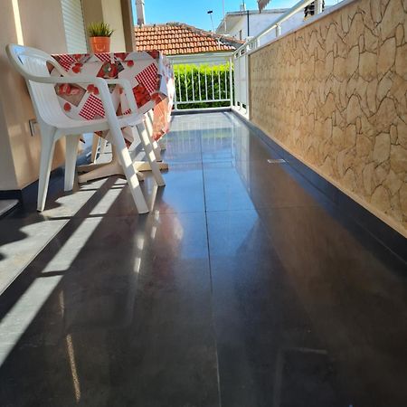 Dimitris Apartments Неа-Плайя Экстерьер фото
